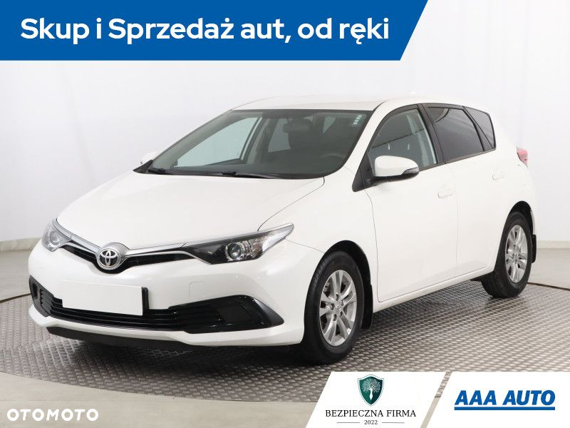 Toyota Auris - 2
