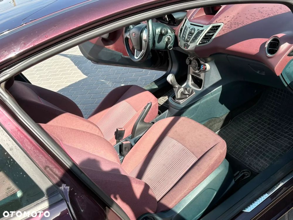 Ford Fiesta 1.25 Ambiente EU5 - 10