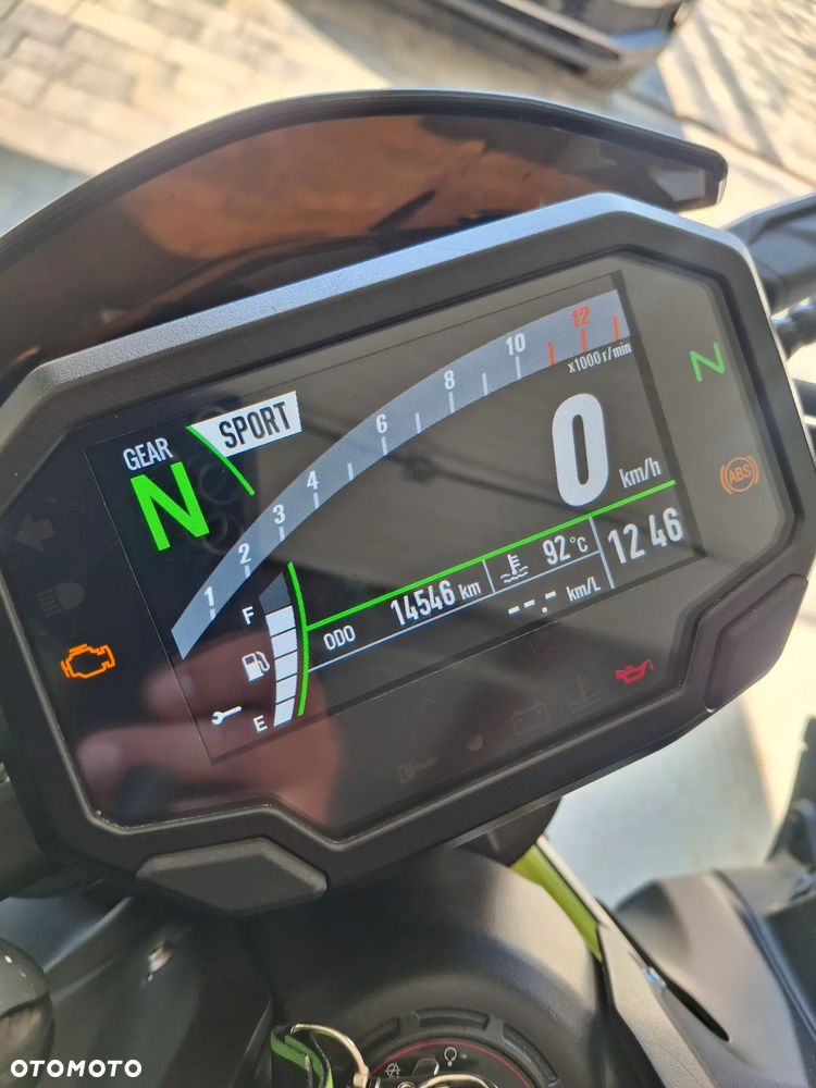 Kawasaki Z 900 - 5