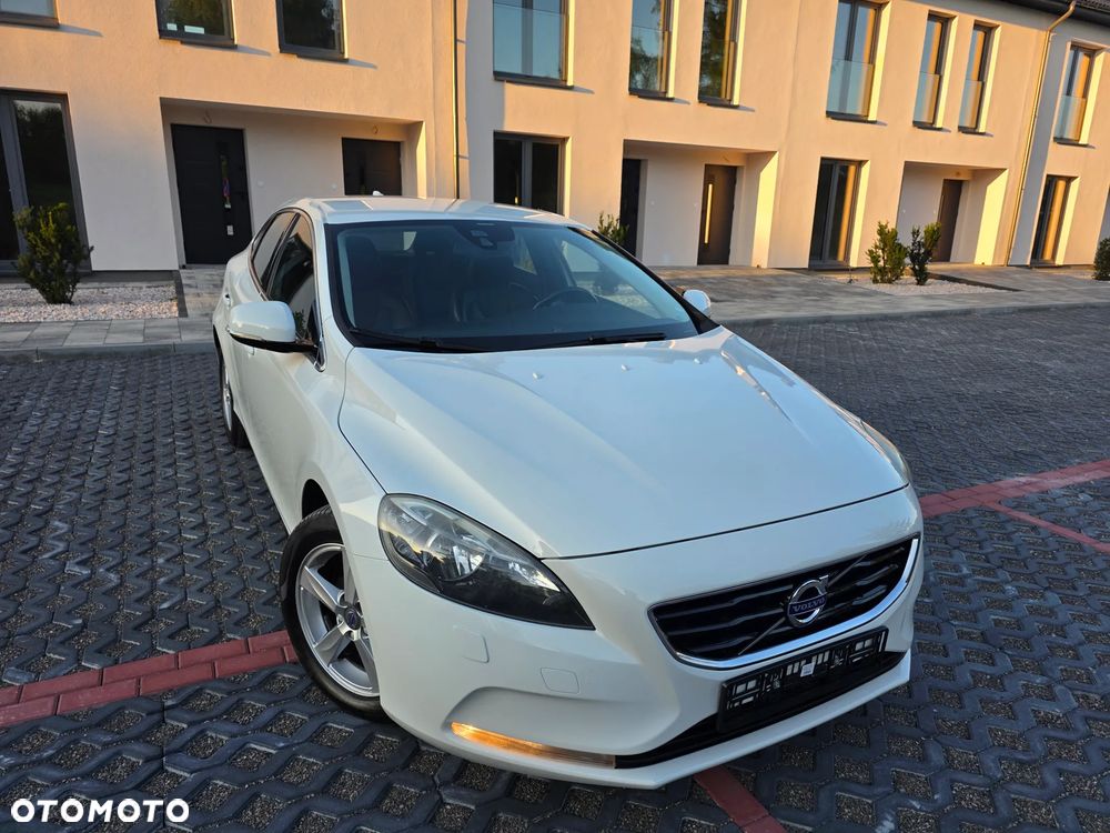 Volvo V40 D3 Summum - 28