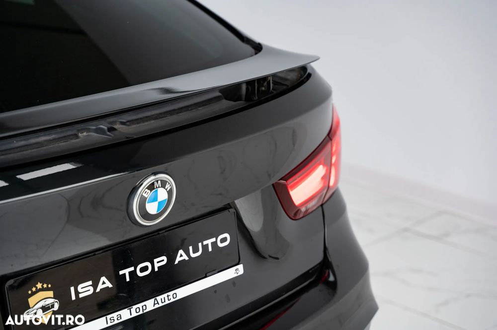 BMW Seria 3 320d Aut. M Sport - 16