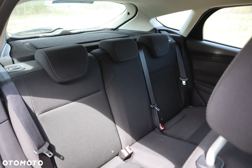 Ford Focus 1.6 Edition - 13