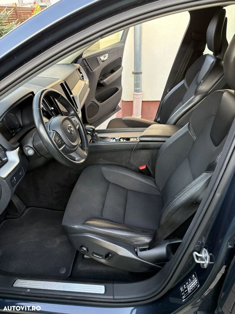 Volvo XC 60 D4 AWD Geartronic Momentum - 12