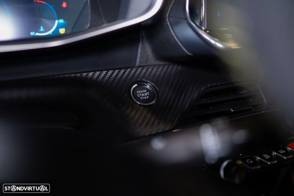 Peugeot 208 1.2 PureTech GT Line - 34