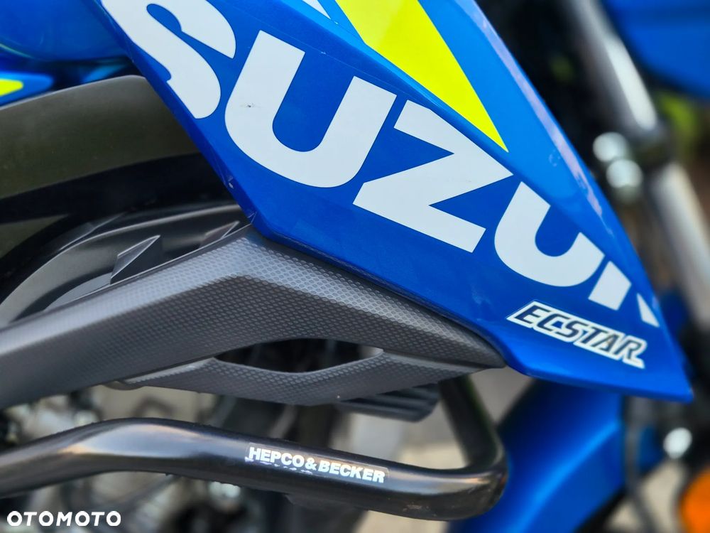 Suzuki GSX - 8