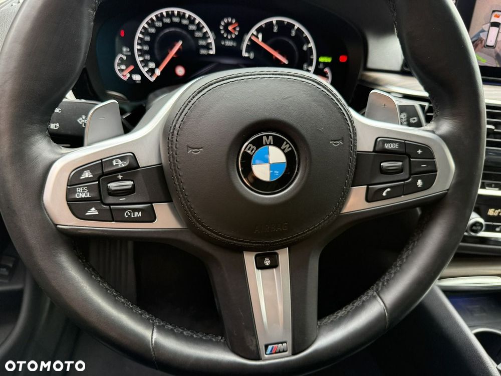BMW Seria 5 - 33
