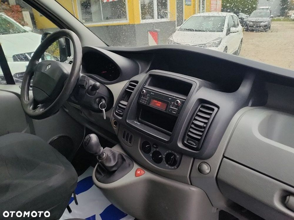 Renault Trafic - 10