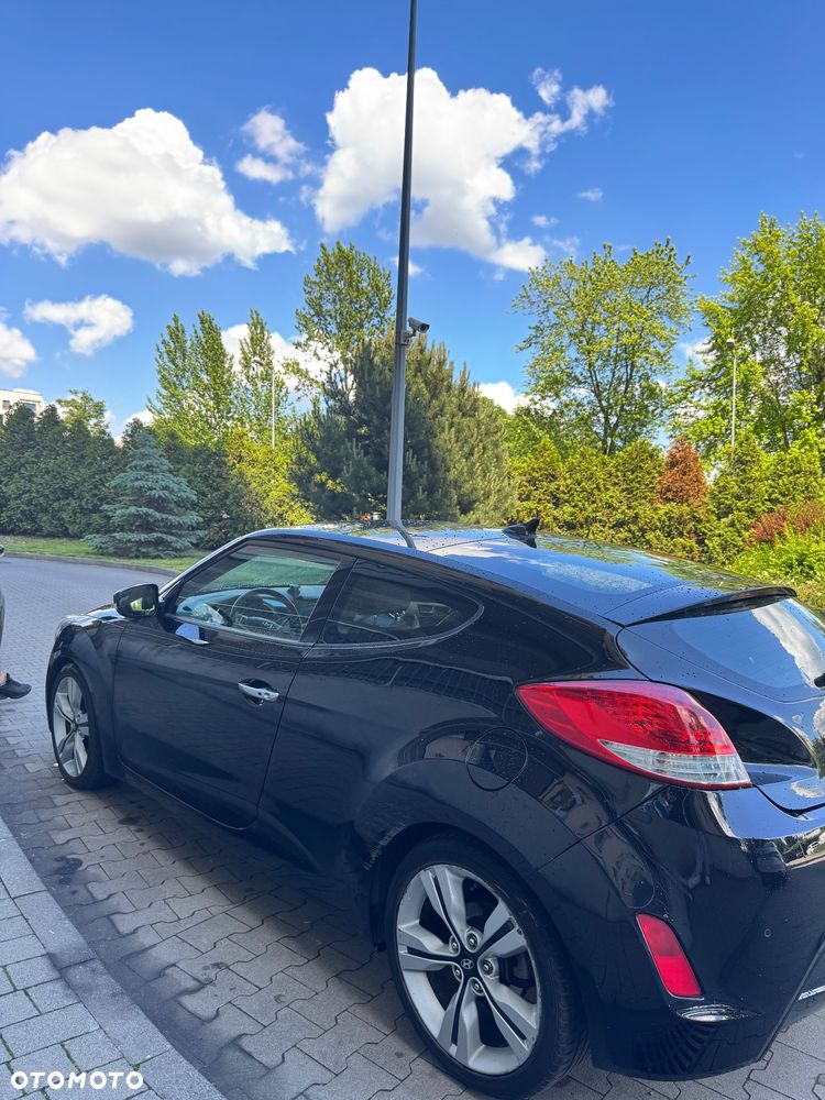 Hyundai Veloster 1.6 GDI Comfort - 5