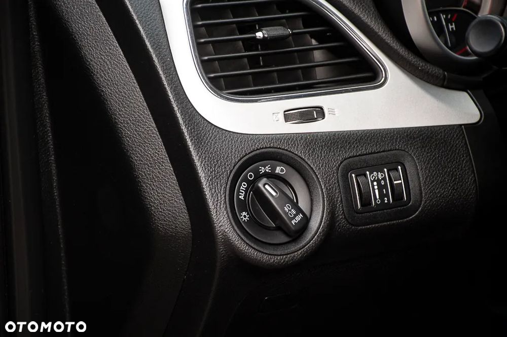 Fiat Freemont 2.0 Multijet Urban AWD - 34