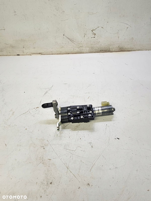SIŁOWNIK DOCIĄG KLAPY TYŁ AUDI A6 C8 4K9827851B