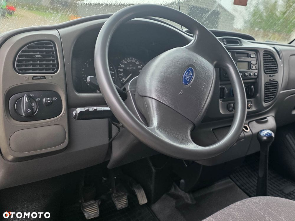 Ford Transit - 23