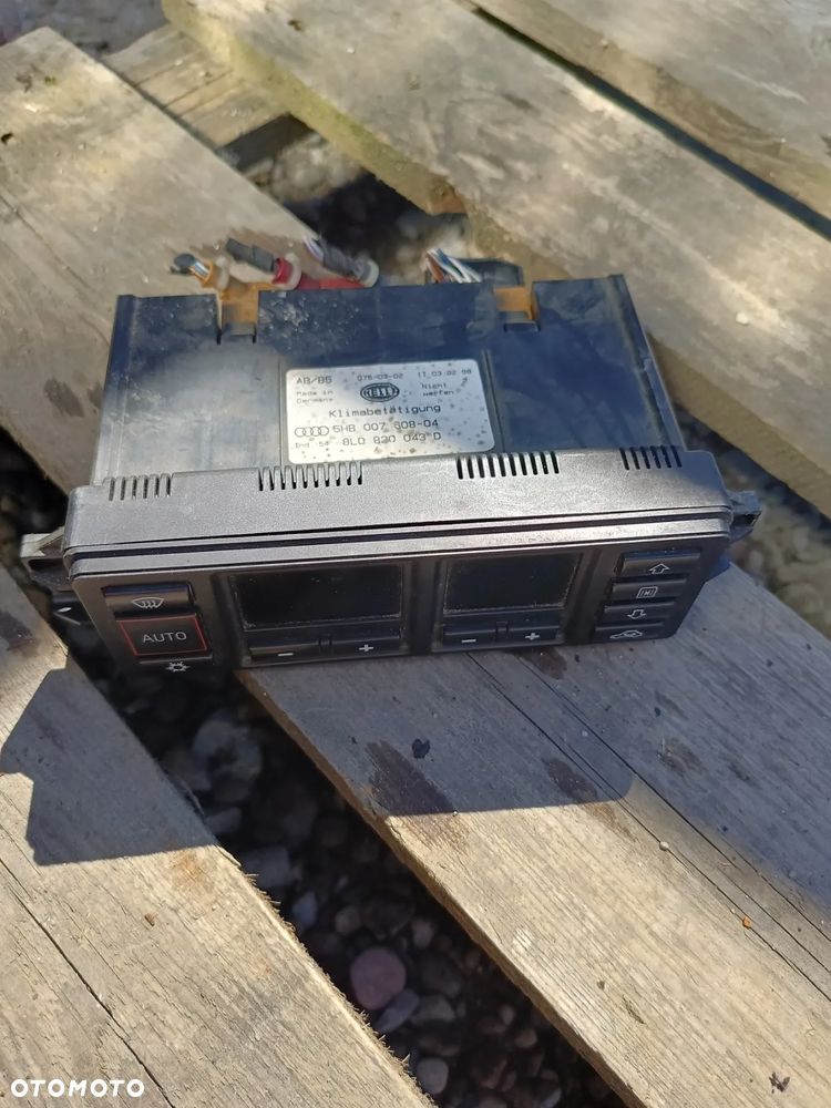 PANEL STEROWANIA KLIMATYZACJI 8L0820043D AUDI A3 8L - 1