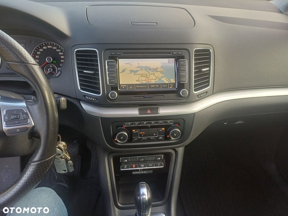 Volkswagen Sharan 2.0 TDI DSG Blue Motion Style - 11