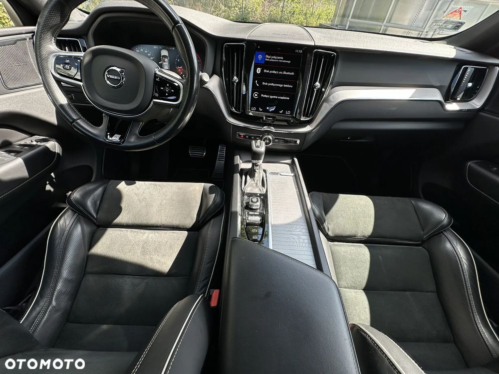 Volvo XC 60 T5 R-Design - 8