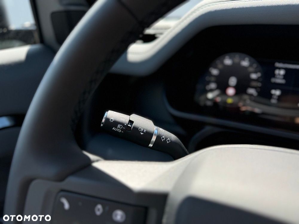 Land Rover Defender - 19