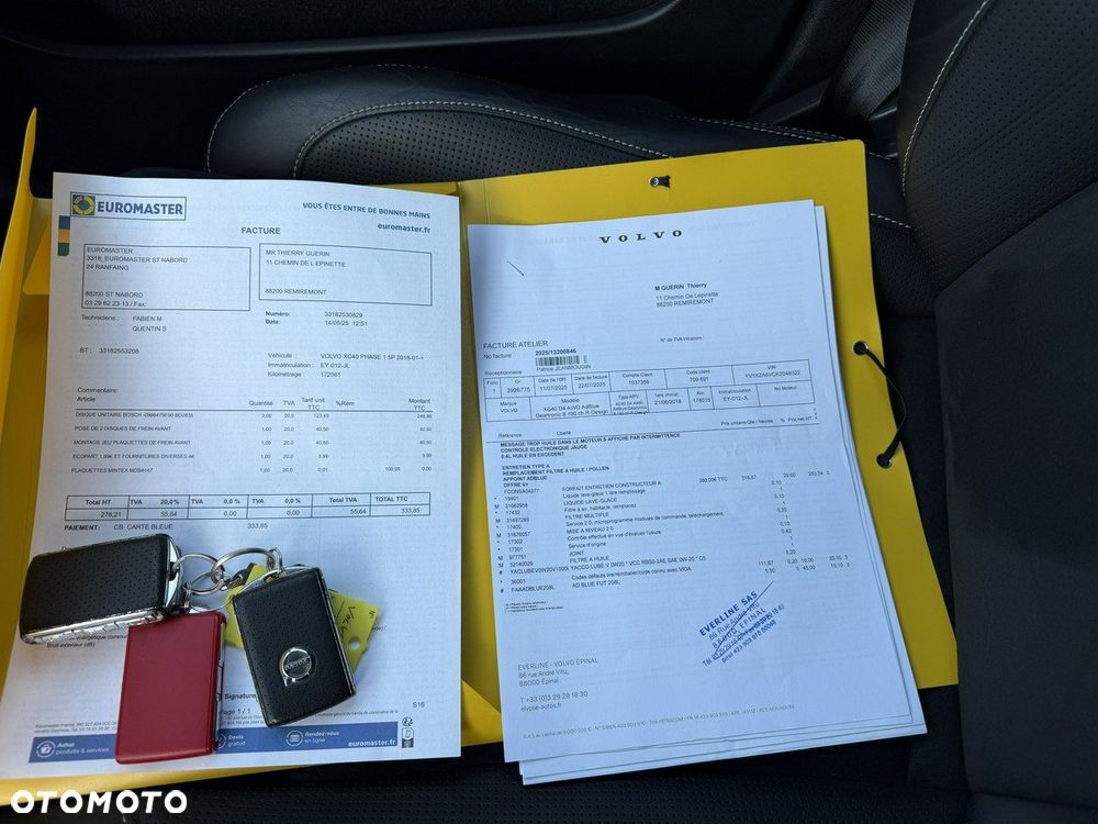 Volvo XC 40 D4 SCR AWD R-Design - 36