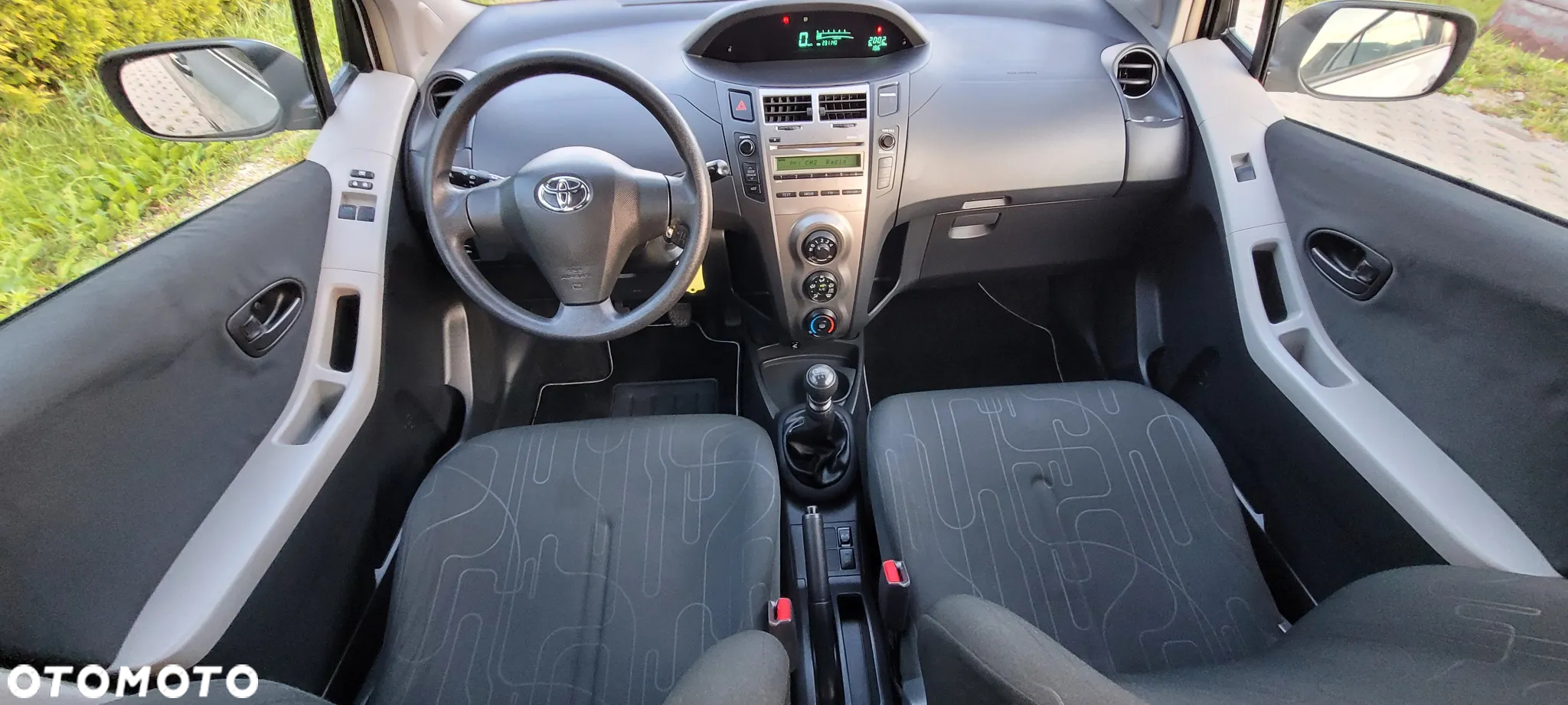 Toyota Yaris 1.33 Luna - 8