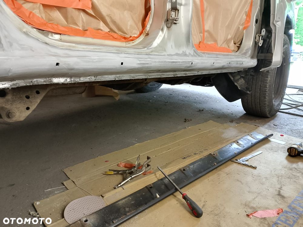 Toyota Land Cruiser - 14