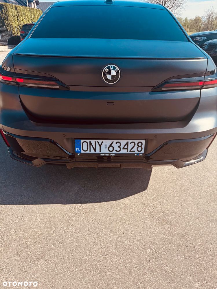 BMW Seria 7 740d xDrive mHEV Nero Lusso Edition sport - 32