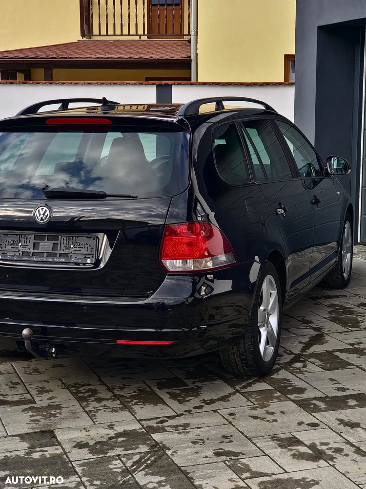 Volkswagen Golf - 5