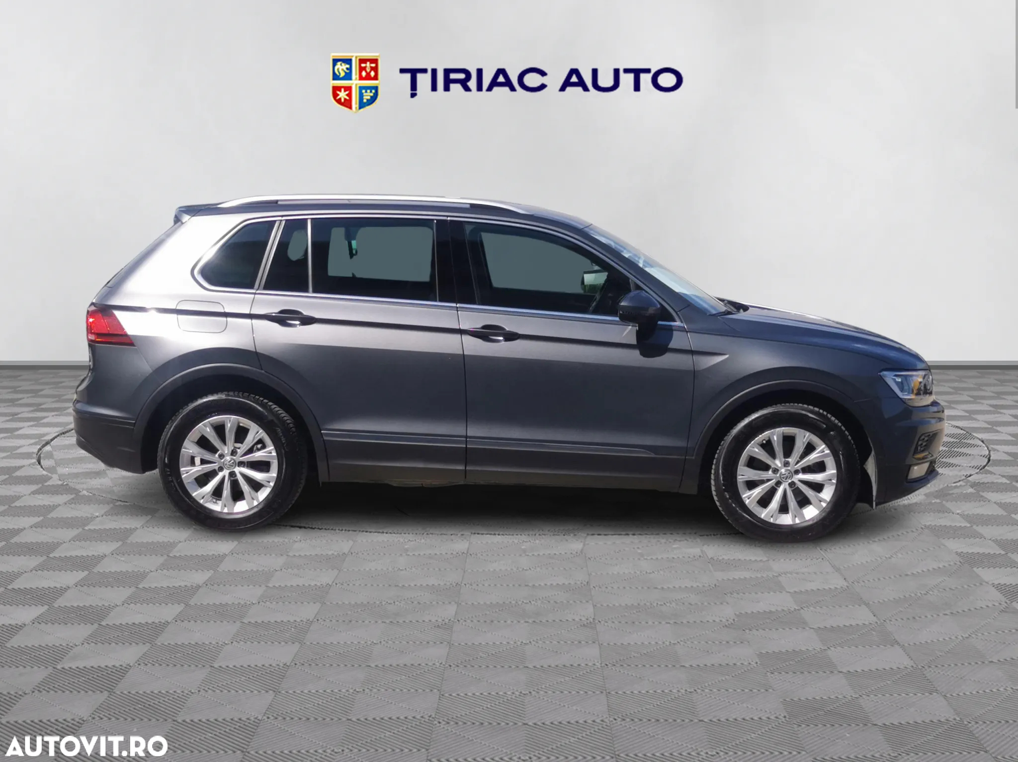 Volkswagen Tiguan - 7
