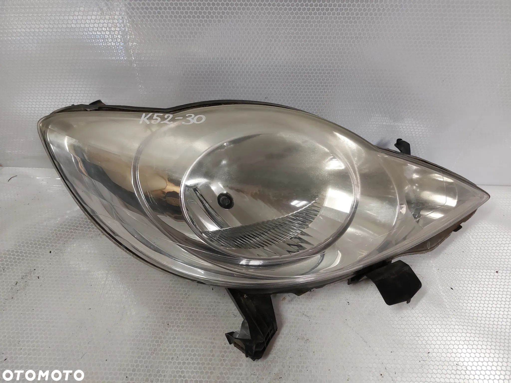 .  LAMPA PRZOD PRZEDNIA PRAWA PEUGEOT 107 - 1