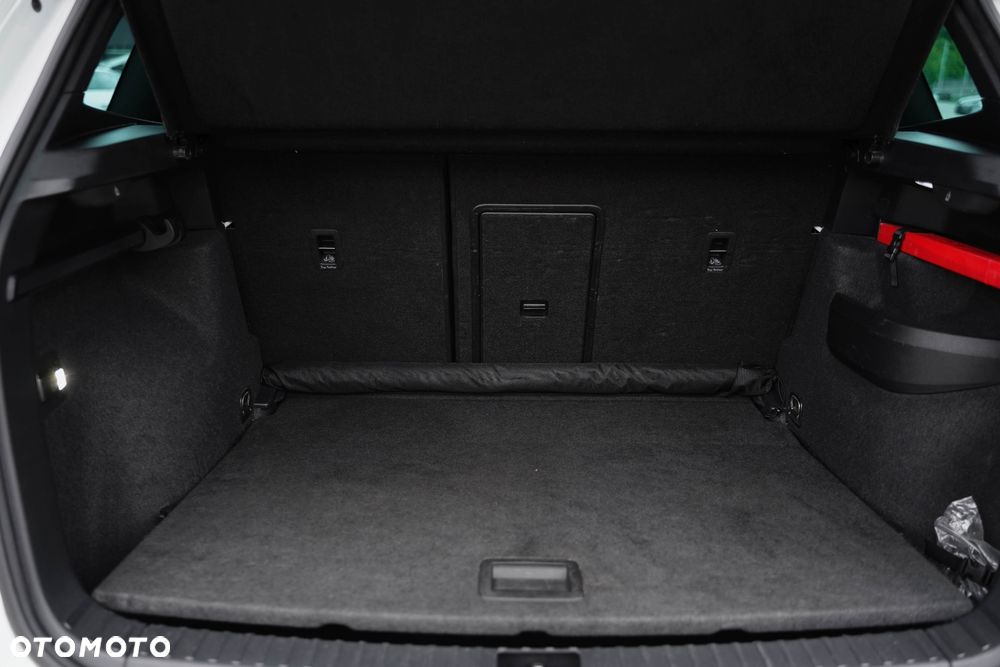 Skoda Karoq 1.5 TSI ACT GPF 4x2 Sportline - 29