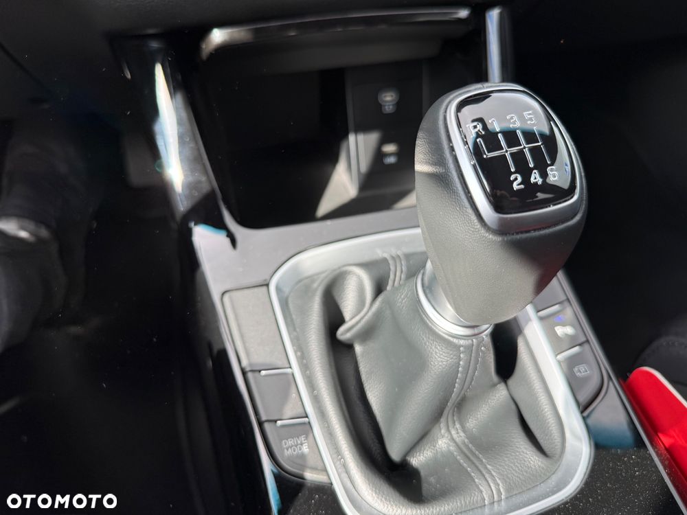 Hyundai i30 1.5 T-GDI 48V-Hybrid Advantage - 14