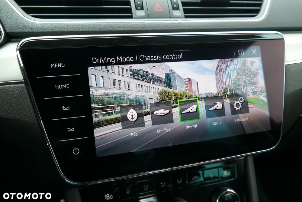 Skoda Superb 2.0 TSI L&K DSG - 32