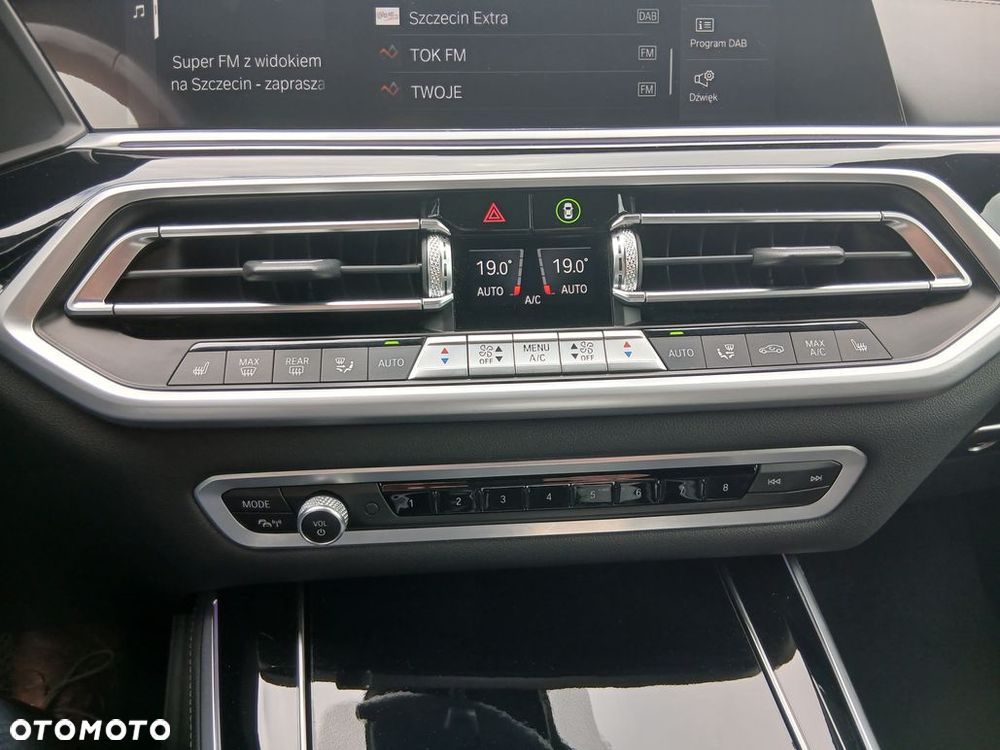 BMW X5 xDrive40d mHEV - 27