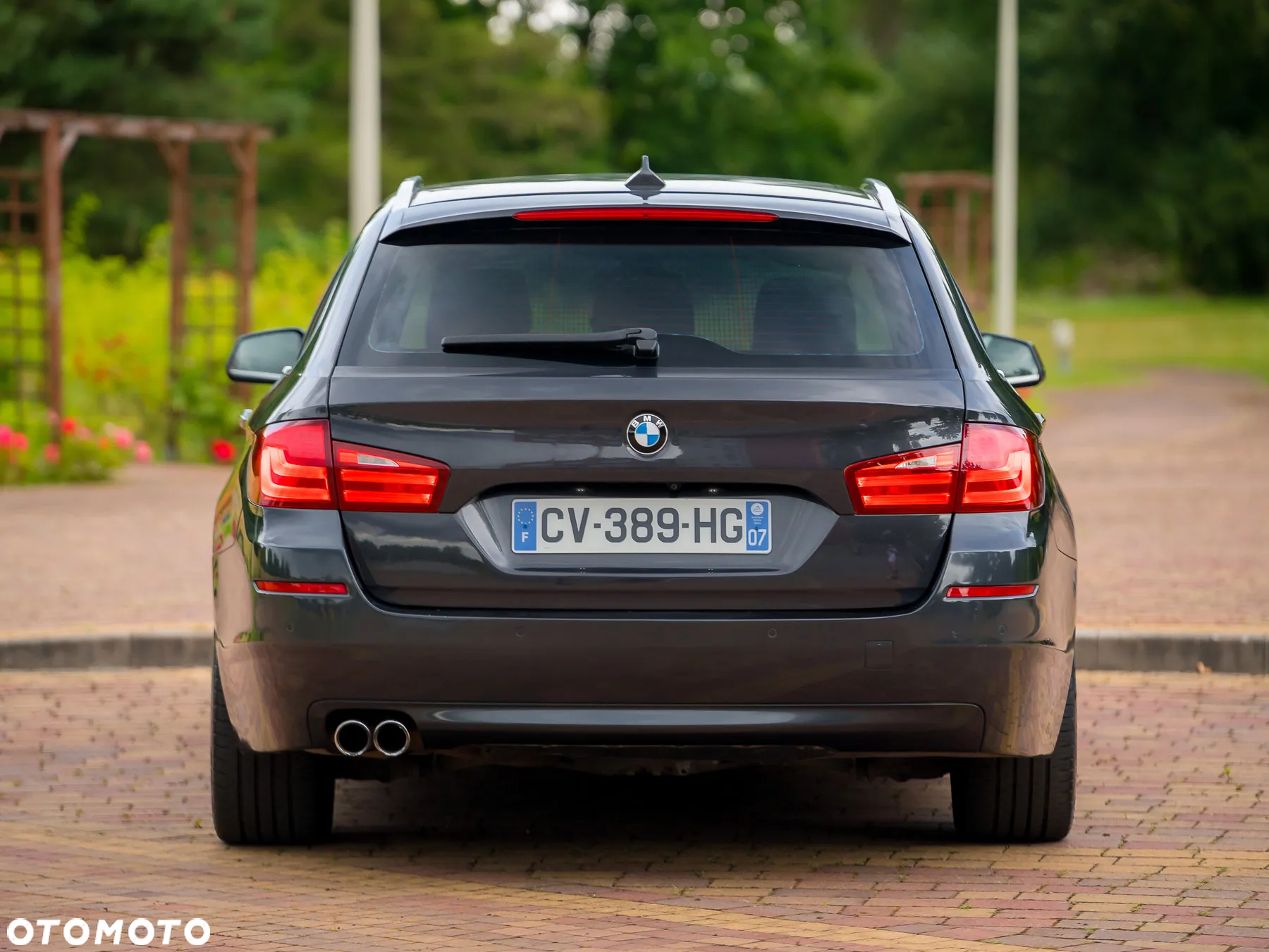 BMW Seria 5 525d Touring Sport-Aut Luxury Line - 7