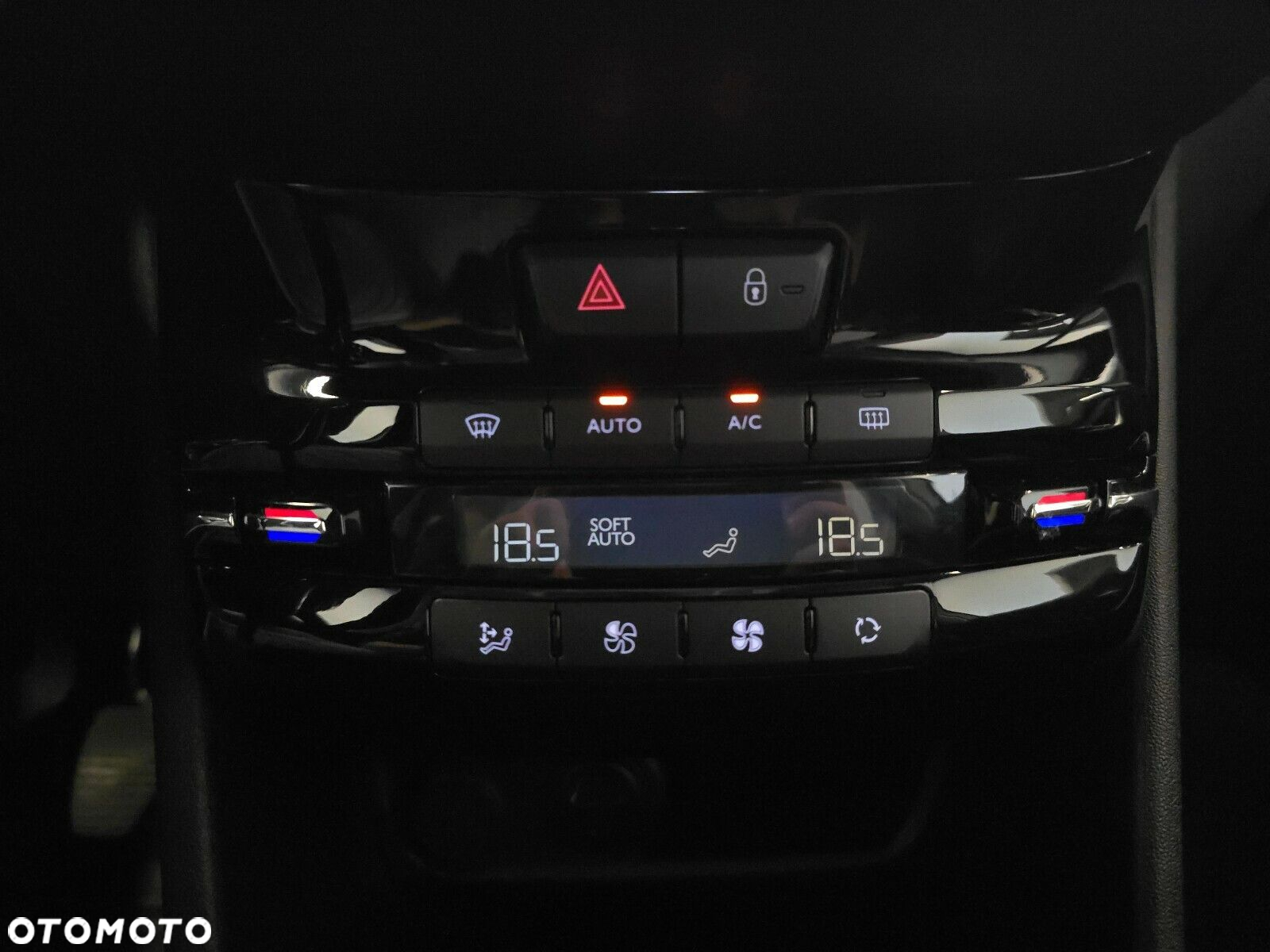 Peugeot 2008 1.2 Pure Tech GPF Allure S&S - 26