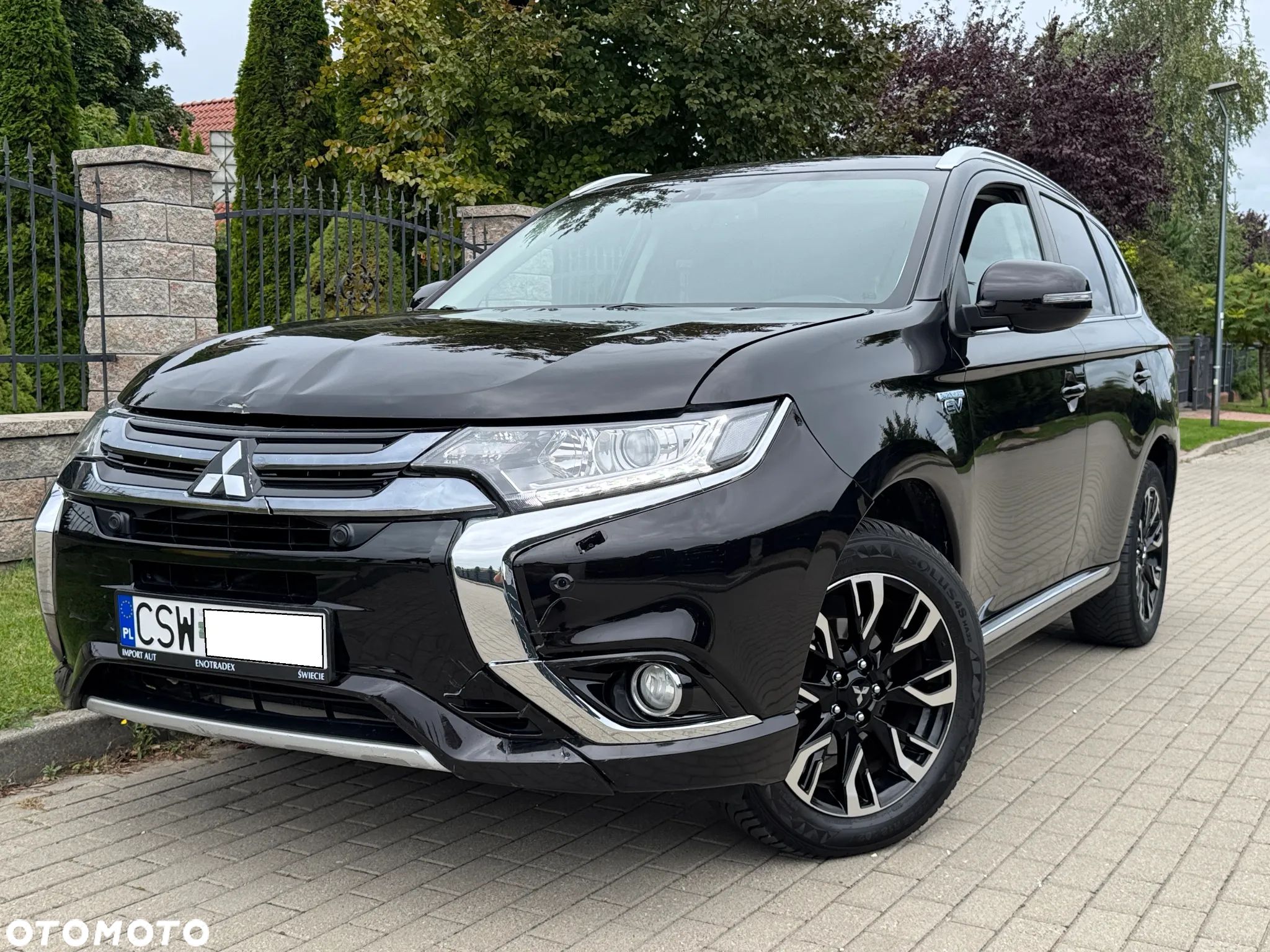 Mitsubishi Outlander PHEV Instyle NAVI + - 1