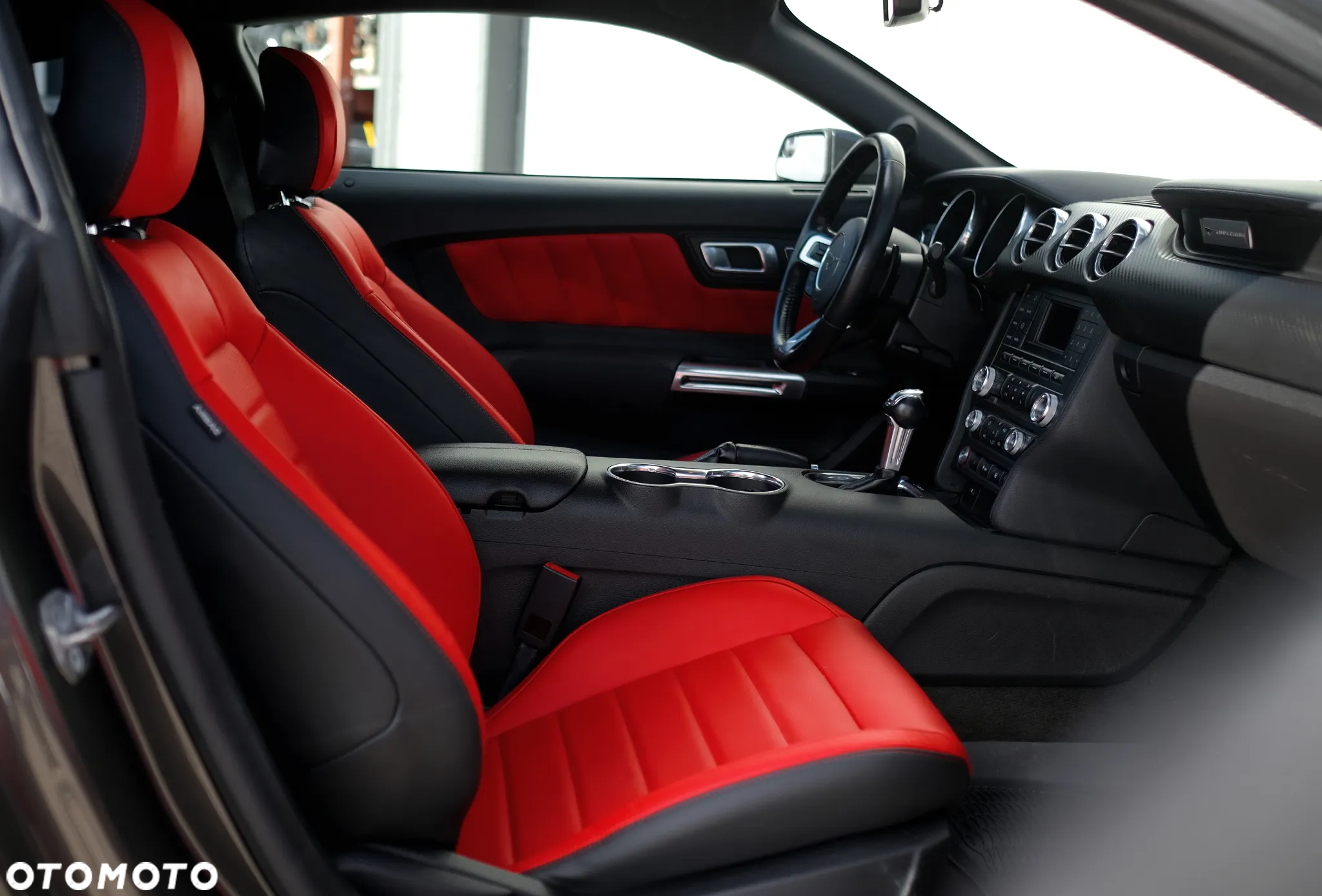 Ford Mustang Fastback 2.3 Eco Boost - 20