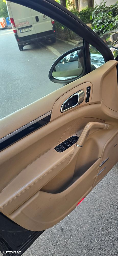 PORSCHE Cayenne 2014 — imagine 4