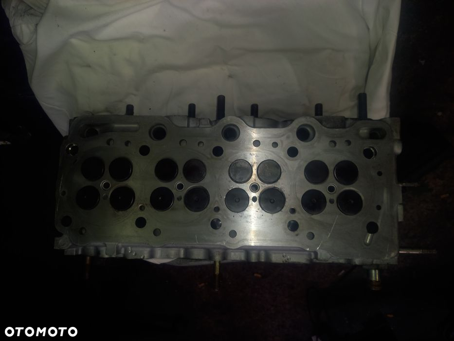 Glowica silnika opel Astra J 1.7 cdti a17dtj - 7