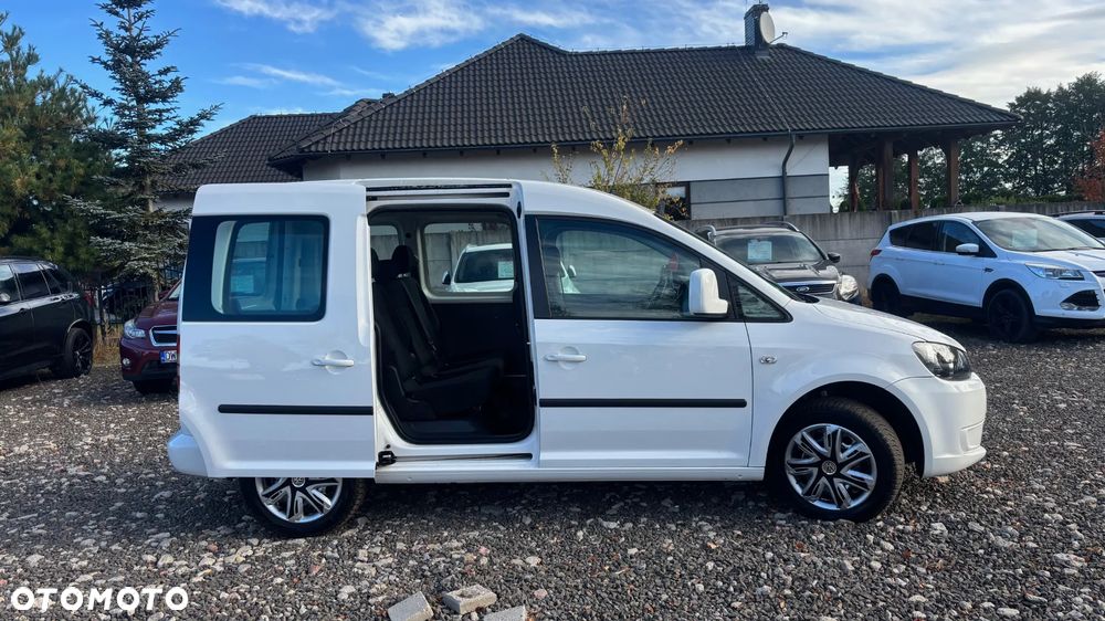 Volkswagen Caddy Maxi Comfortline BMT - 8