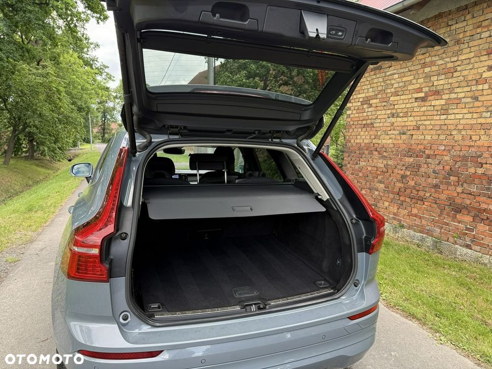 Volvo XC 60 B4 D Geartronic Momentum Pro - 19