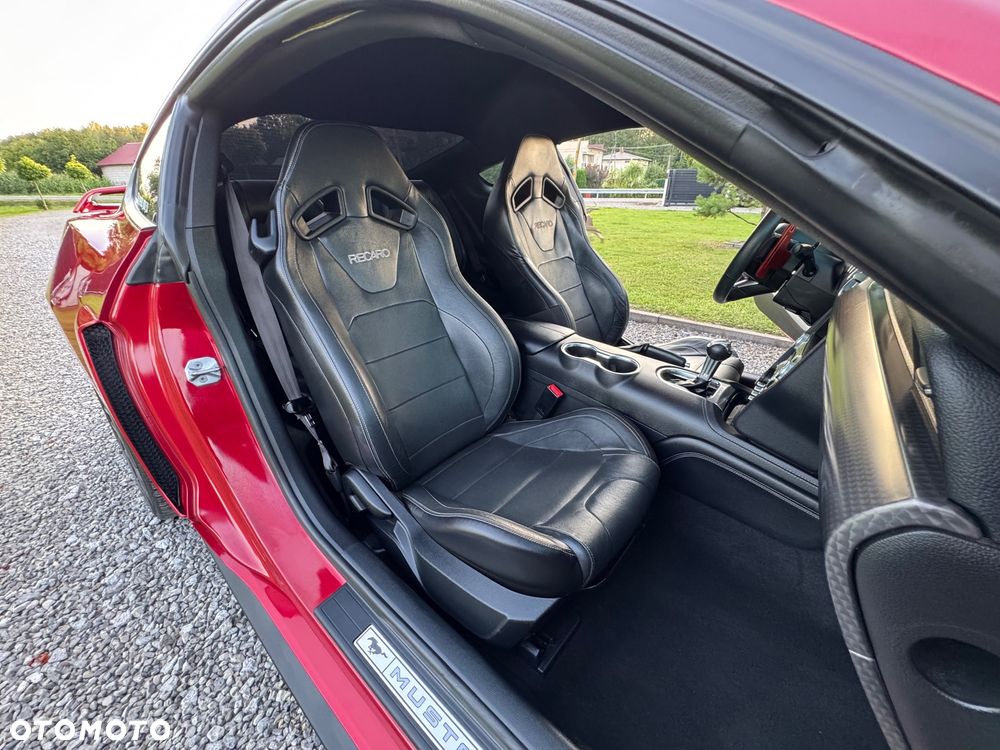 Ford Mustang 5.0 V8 GT - 18