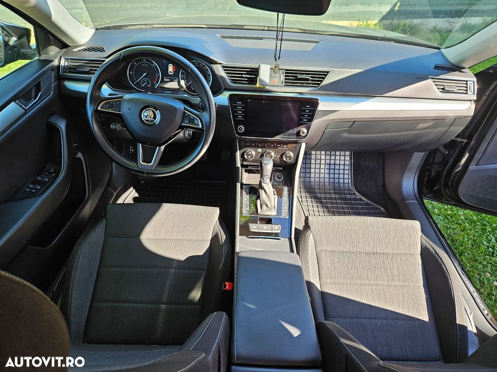 Skoda Superb Combi 2.0 TDI 4X4 DSG Ambition - 10