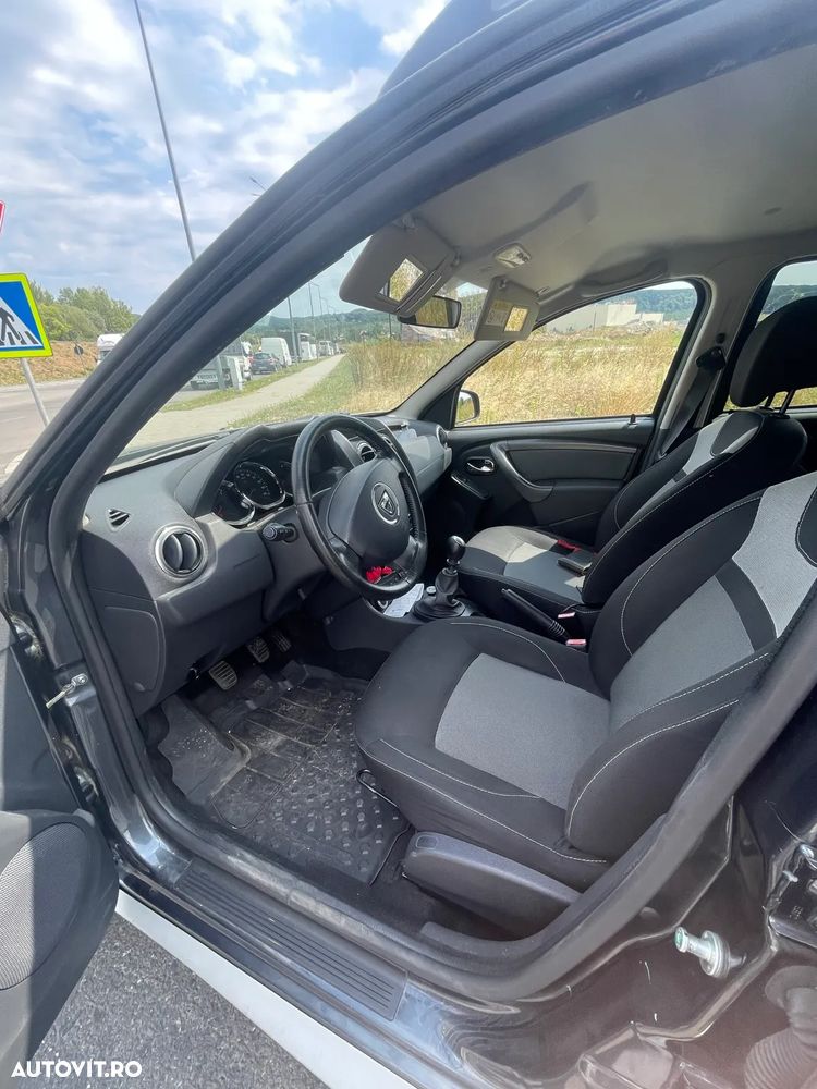 Dacia Duster 1.5 dCi 4WD Essential - 5