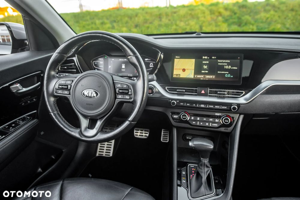 Kia Niro 1.6 GDI HEV 2WD OPF Edition 7 - 23