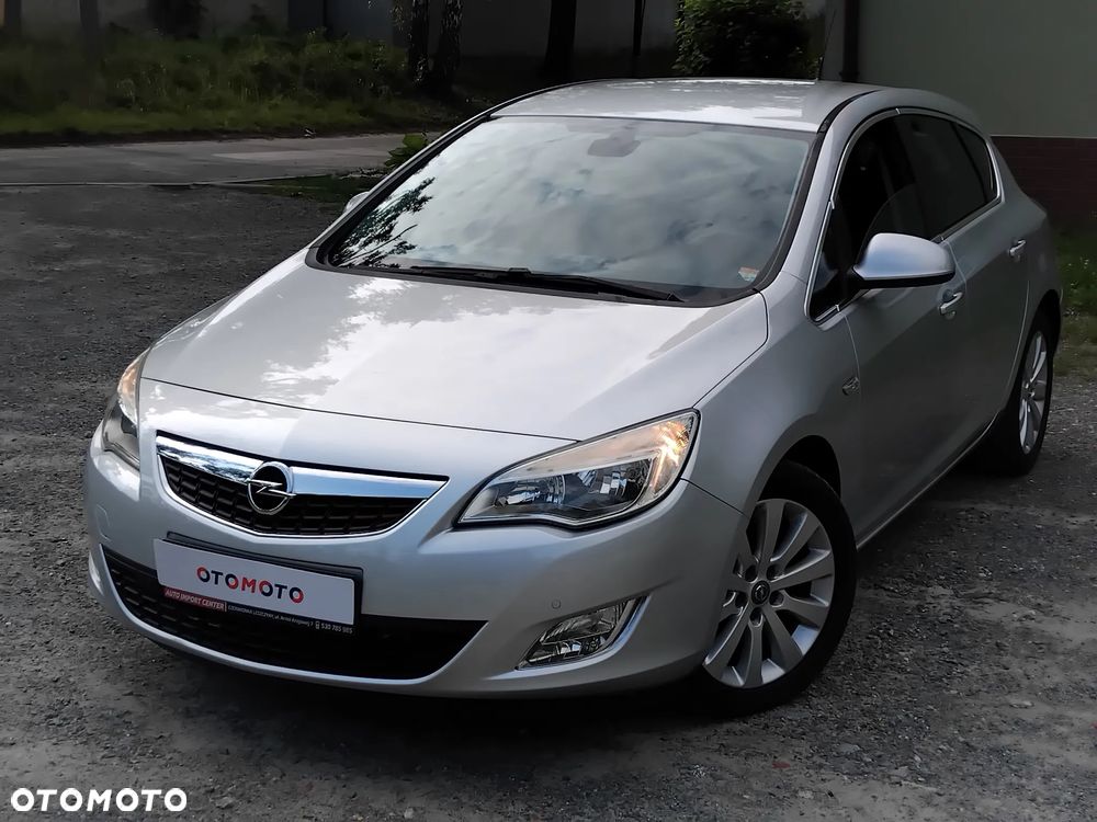 Opel Astra 1.4 Turbo 150 Jahre - 18