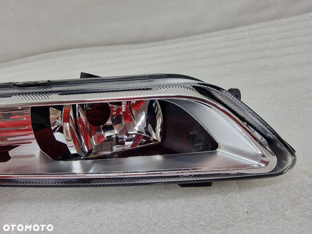 VW PASSAT B7 10- LEWY HALOGEN NA JEDNĄ ŻARÓWKĘ , NR 3AA941661E , NR AUKCJI H12 - 3