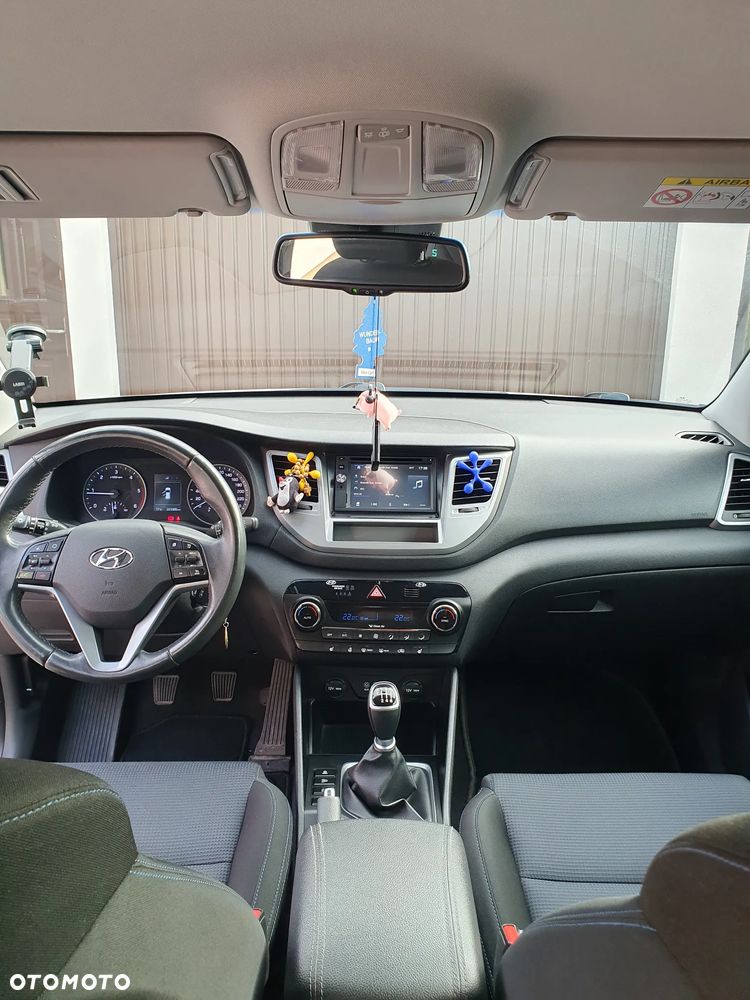 Hyundai Tucson 1.7 CRDI BlueDrive Classic 2WD - 17