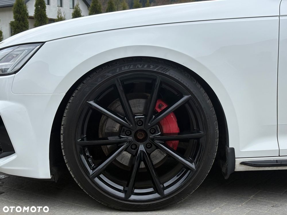 Audi A4 Avant 2.0 TDI ultra sport - 11