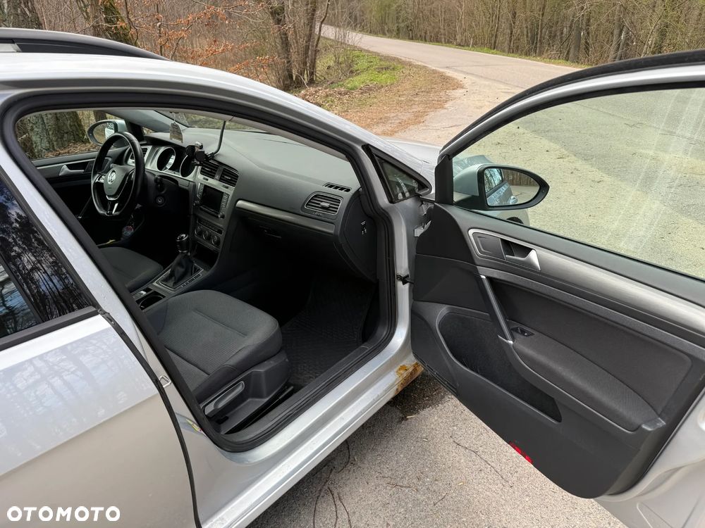 Volkswagen Golf 2.0 TDI (BlueMotion Technology) Comfortline - 15