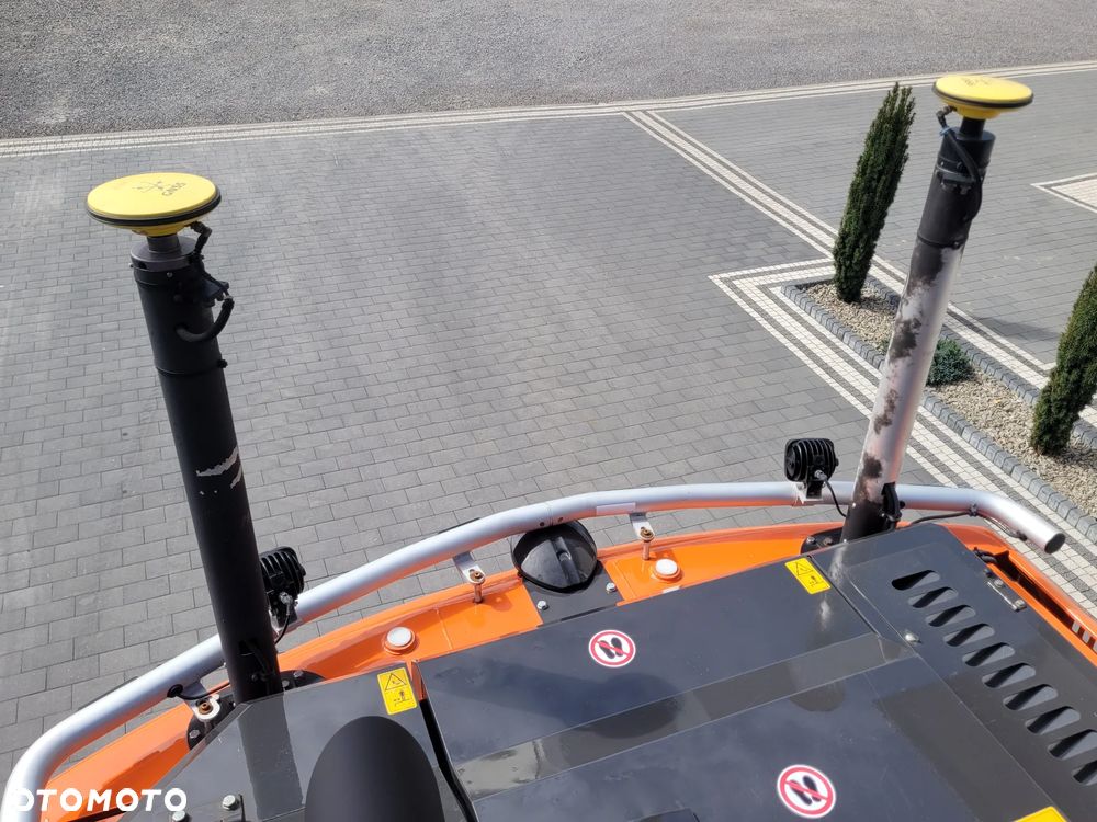 Hitachi ZX 140W / ROTOTILT ze szczypcami / system GPS 3D LEICA / - 20