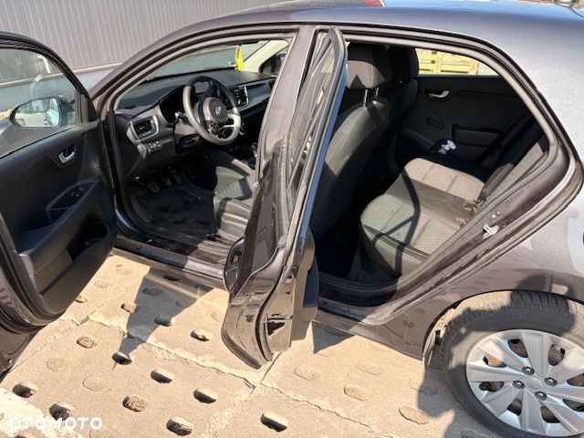 Kia Rio 1.2 M - 7