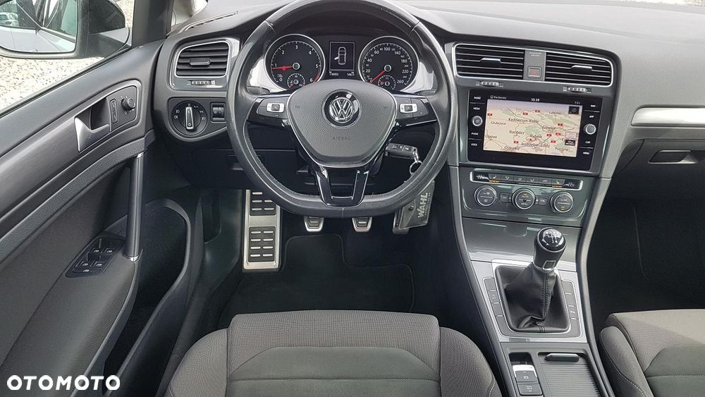 Volkswagen Golf 1.6 TDI BMT Comfortline - 14